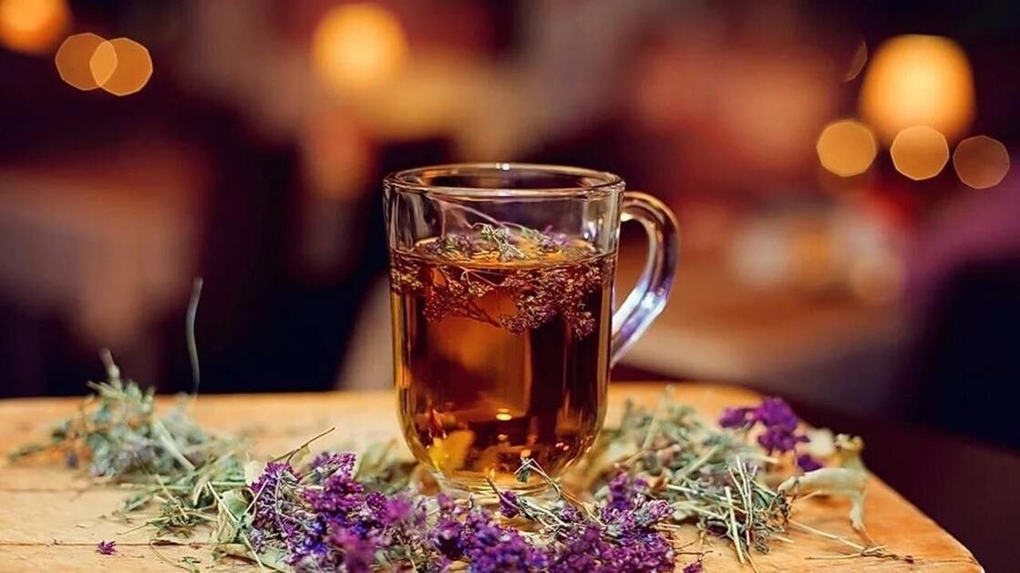 A gyógyító tűzfű tea főzete megvédi az embert a gyulladástól